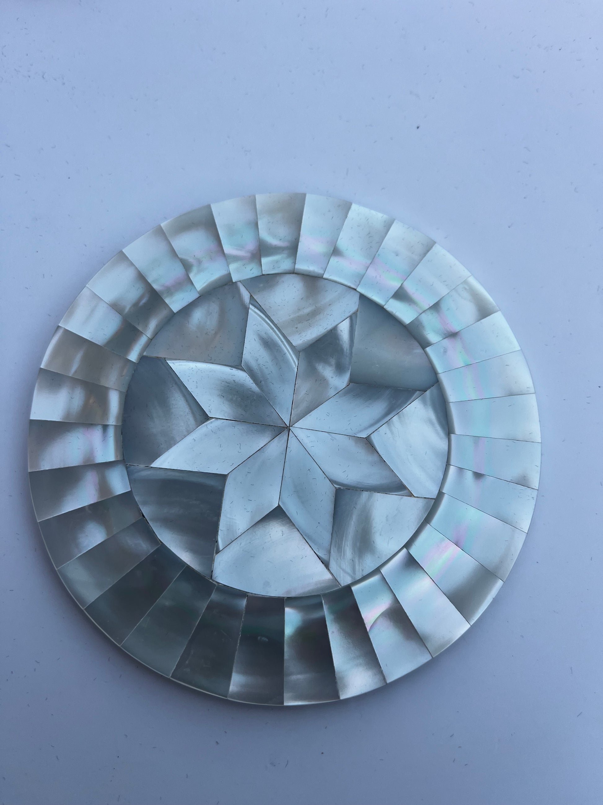 Handmade Mother of Pearl Non-Slip Round shape Coasters - Set of 4 11 cm