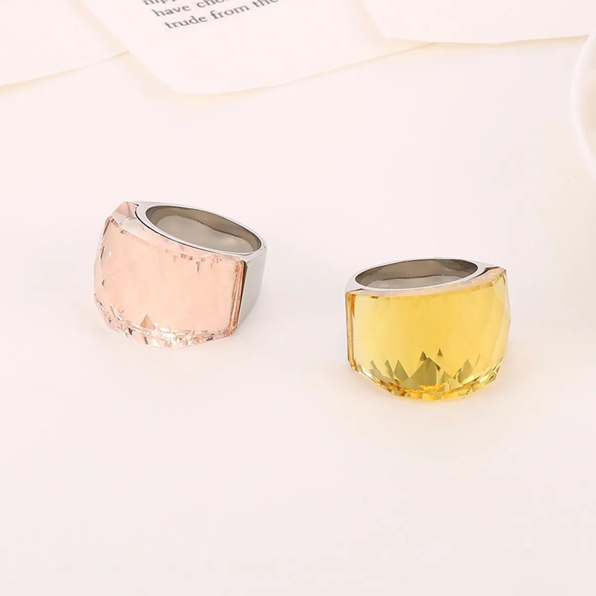 Vintage Style Geometric Women’s Ring – 18K Gold Plated Stainless Steel & Glass