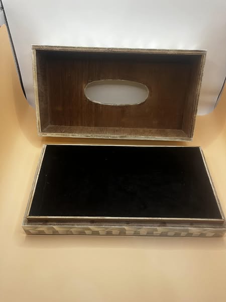 Tissue Box Cover Holder Napkin Paper Dispenser Storage Case made with oyster shell