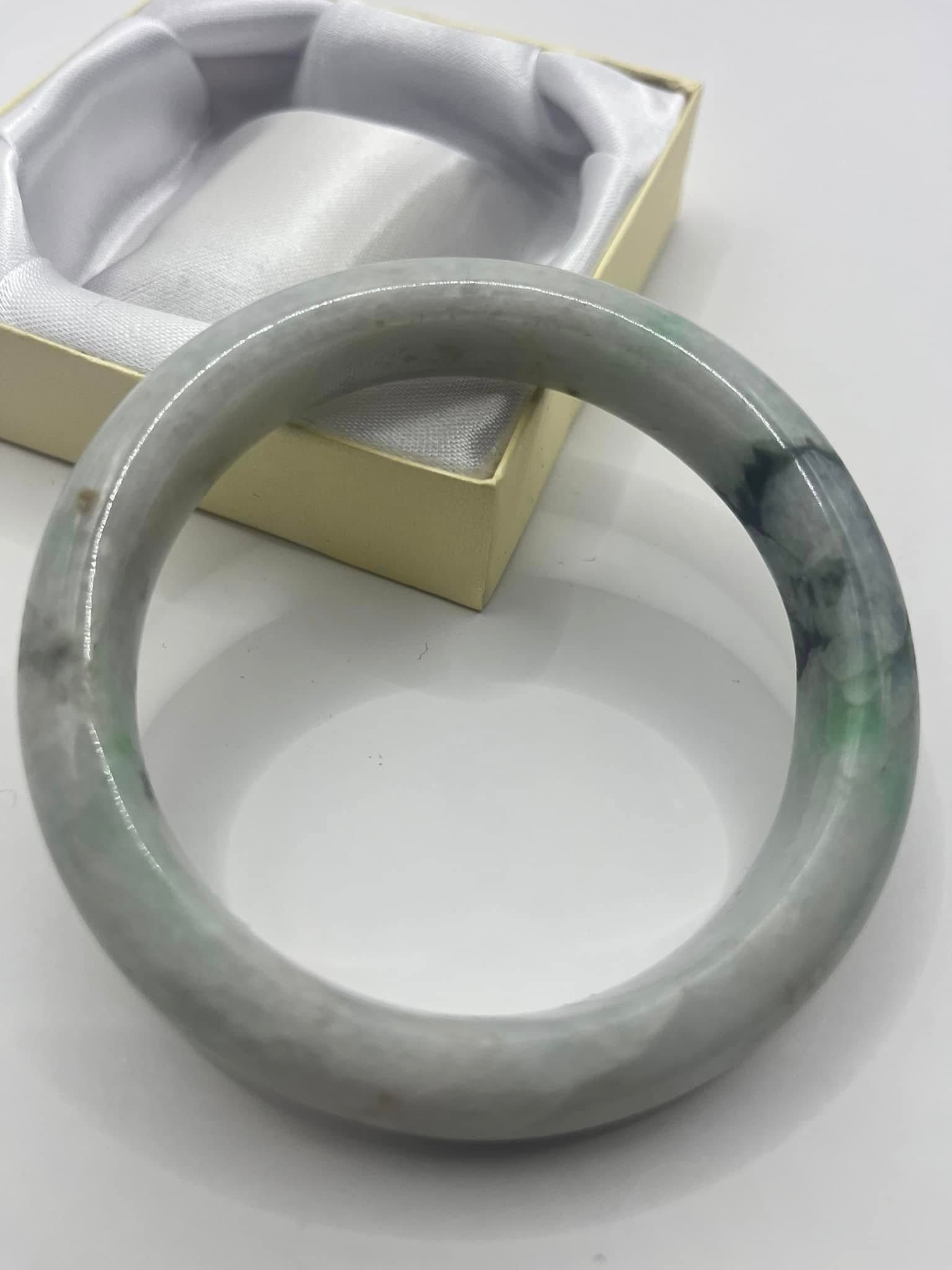 Natural Grade A Burmese Jadeite Bangle – Hand Carved Green & White Jade Bracelet