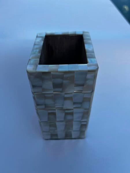 Luxury Mother of Pearl Pen Holder Box – Elegant Non-Slip Desk Organizer for Office & Home