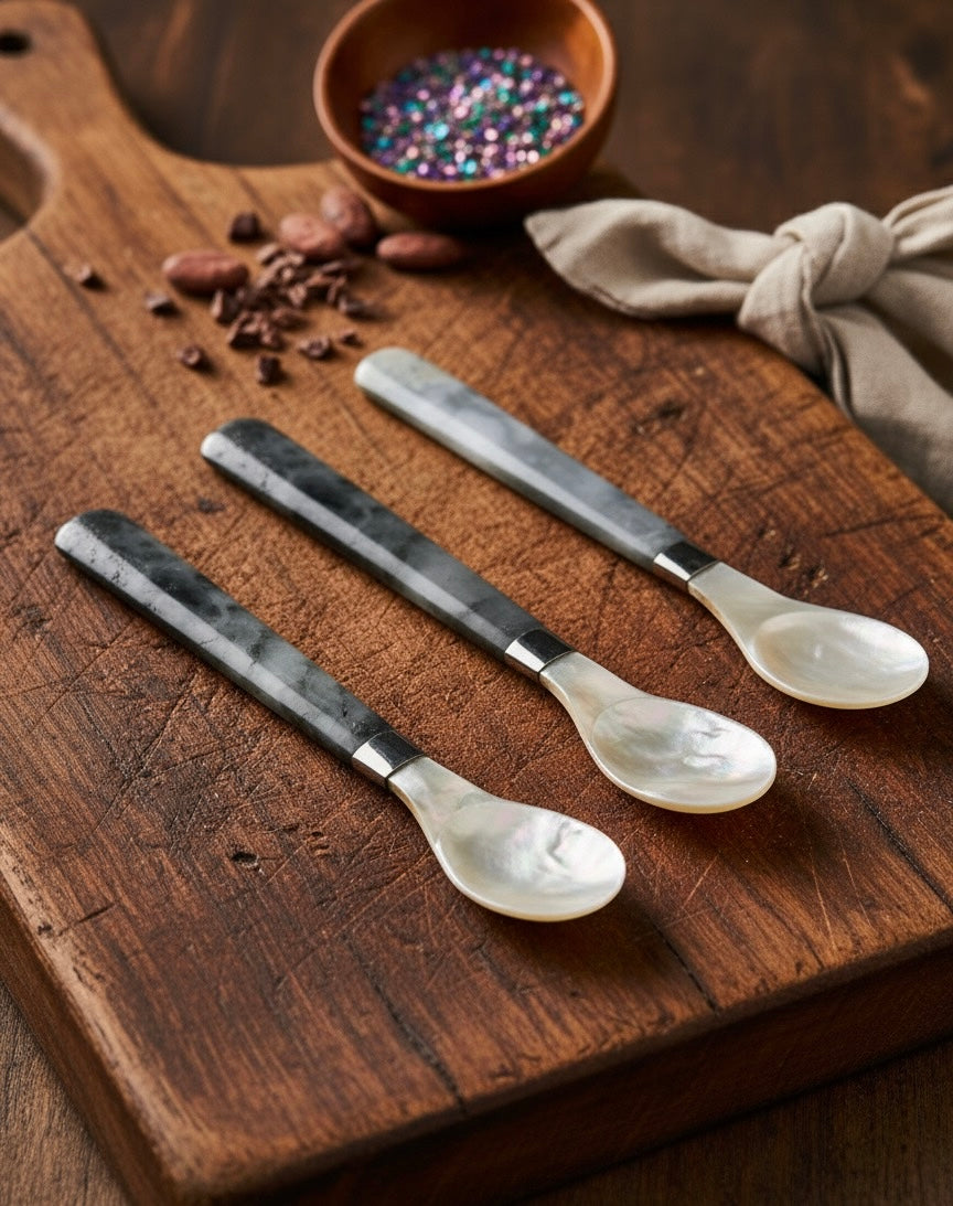10 cm Handmade Spoon – Jade Handle and Mother of Pearl Spoon Bowl set of 4