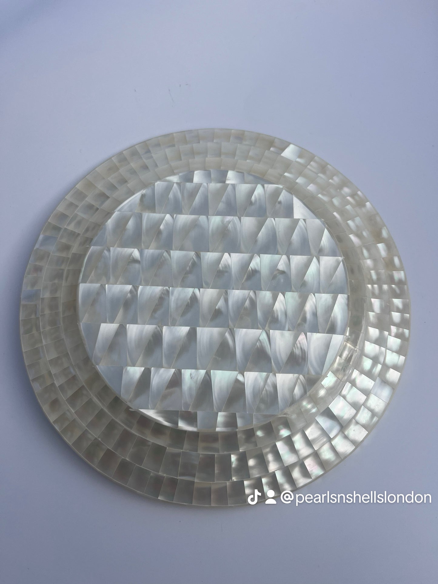 Handcrafted Mother of Pearl Small Round Plate, 19 cm – Double-Sided Decorative Plate with Pearl Top & Bottom”