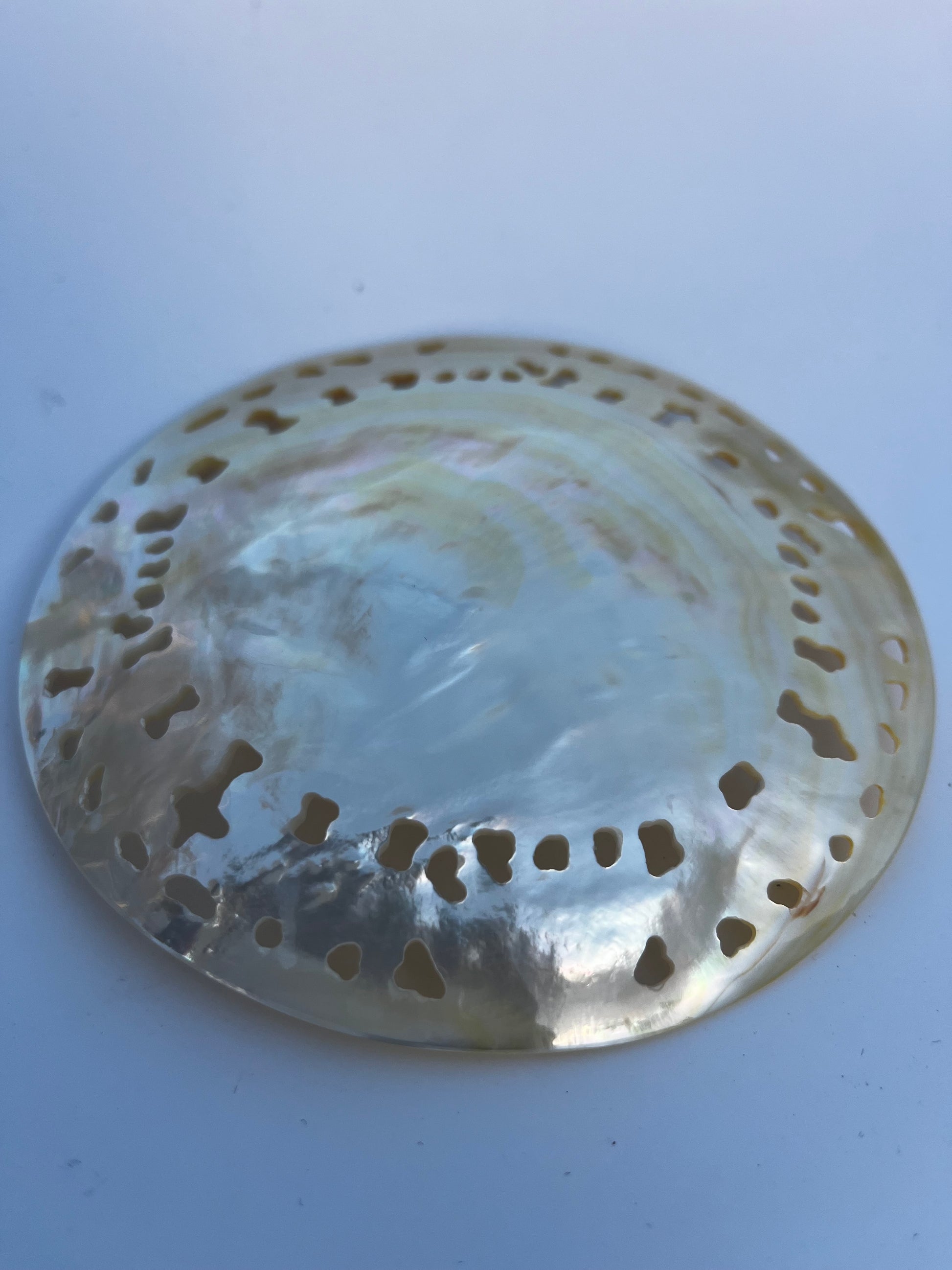 Hand-Carved Mother of Pearl Floral Decorative Dish 14 cm