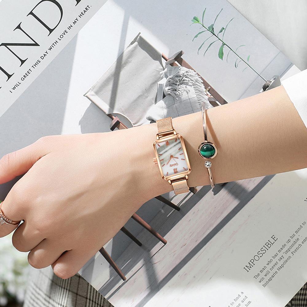 Fashion New Women's Watch Alloy Mesh Belt Small Green Watch Ladies Square Head Quartz Watch Women's Watch
