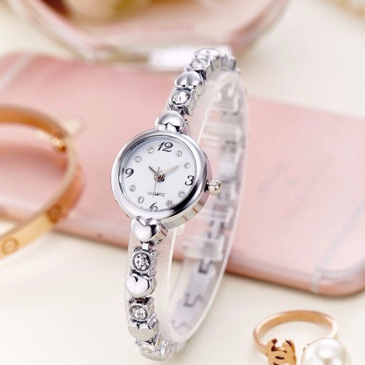 Trend Fashion Elegant Ladies Water Diamond English Watch Small And Simple Bracelet Watch Girls Fashion Women's Watch
