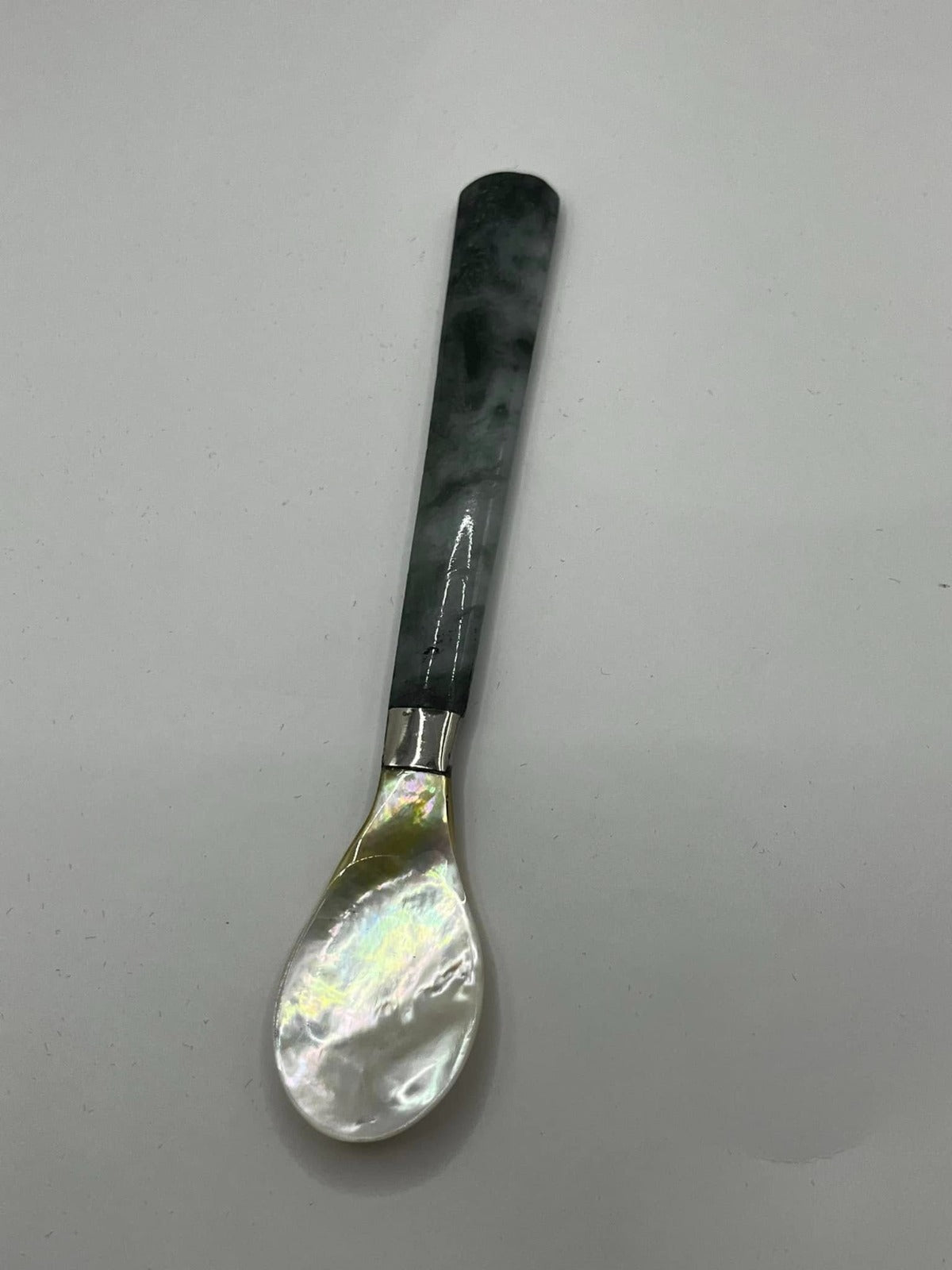 10 cm Handmade Spoon – Jade Handle and Mother of Pearl Spoon Bowl set of 4
