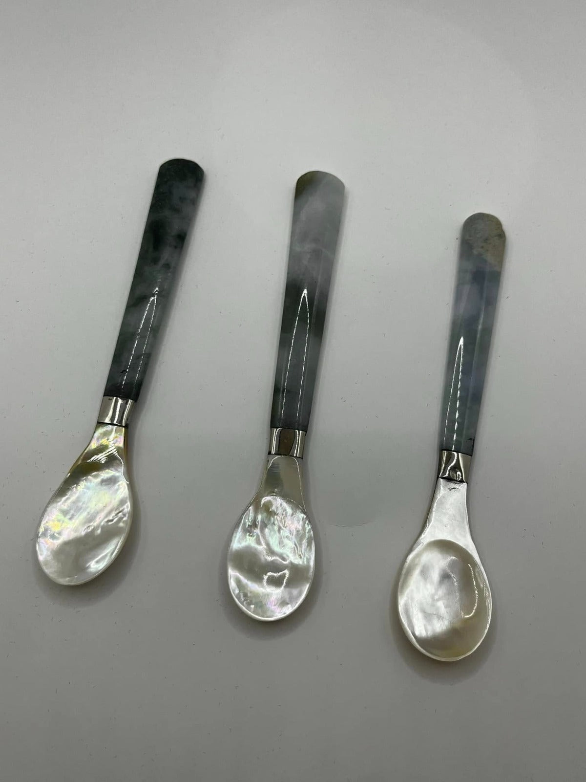 10 cm Handmade Spoon – Jade Handle and Mother of Pearl Spoon Bowl set of 4