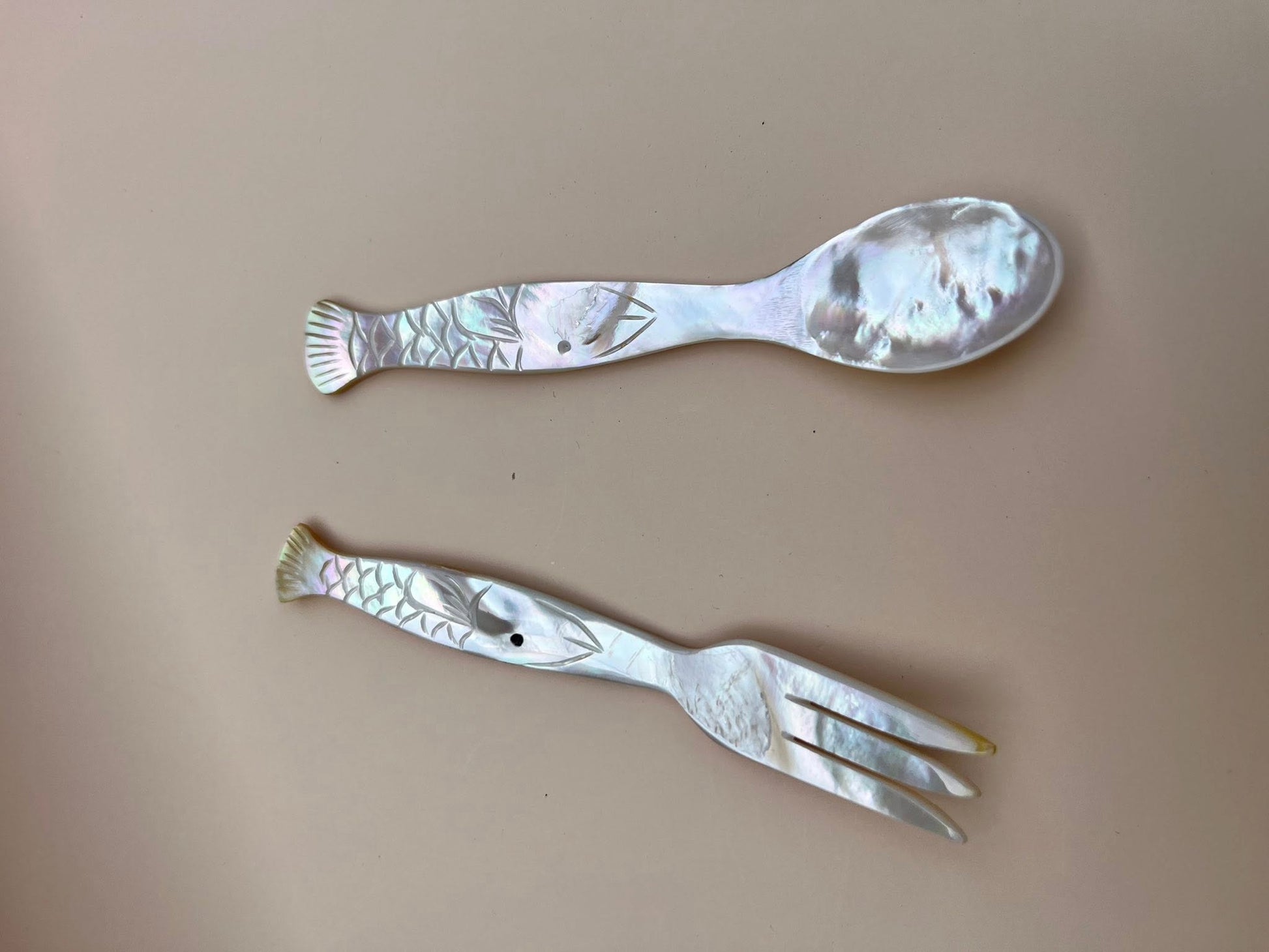 Mother of Pearl Spoon & Fork Set 10cm Fish Design Shell Decorative Gift