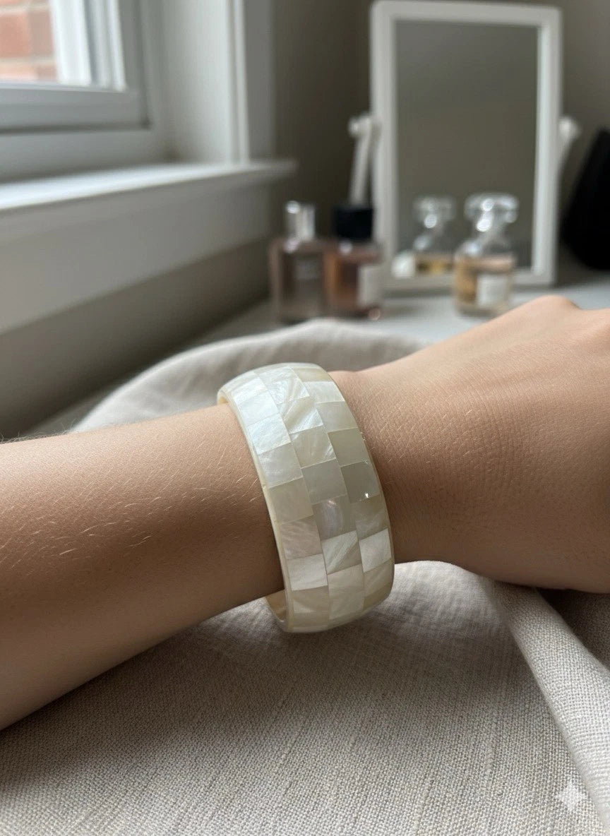 Handmade Mother of Pearl Shell Bangle Boho Jewelry Unique Gift for Women 7cm