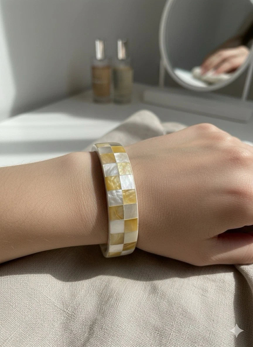 Handmade Mother of Pearl Shell Bangle Boho Jewelry Unique Gift for Women 7cm